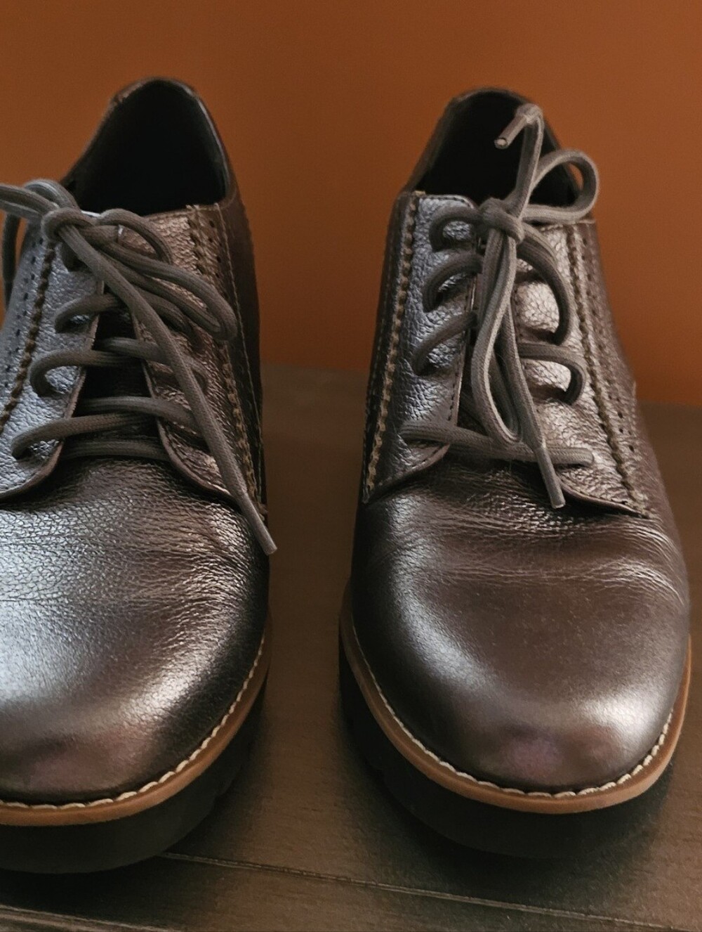 Vionic Brand-Chrome Leather Lace-fashion Dress Oxfords - Picture 3 of 8